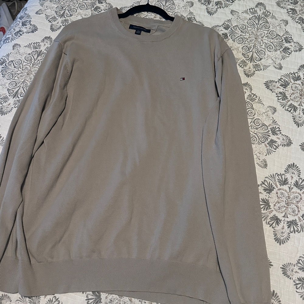 Tommy Hilfiger Men's Taupe Crewneck Sweater